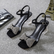 Womens shoes thick heel transparent heel rhinestone bow heel height of about 7 5cm So beautiful Ah I like it too