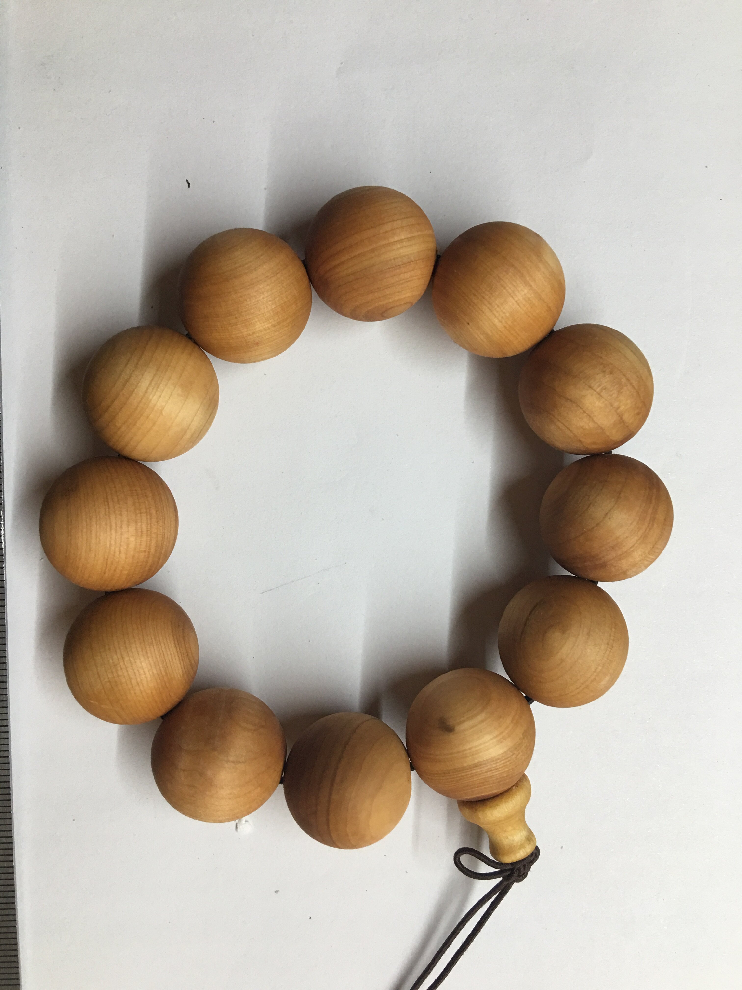 High-quality cliff cypress string 19 mm natural materials hand-polished