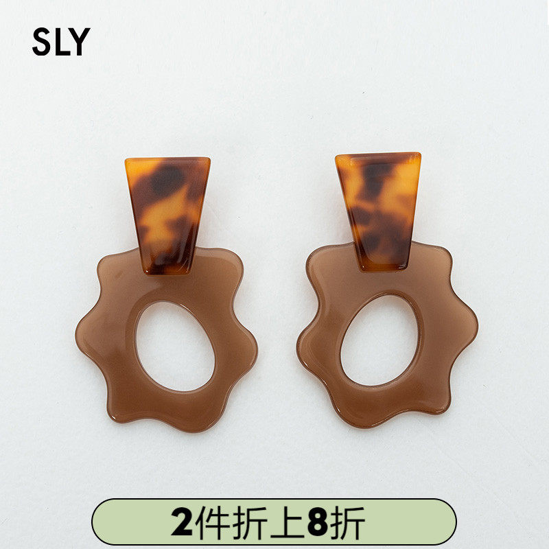 (Huizi same paragraph) SLY Springs new retro irregular ear clip 030CAY56-6020