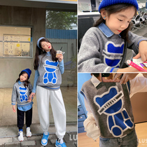 Parent-child sweater a family of three fall winter 2021 new tide bear sweater waistcoat Korean mother-daughter mother-child outfit