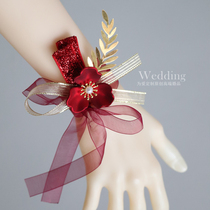 Festive red wedding wrist flower Bridesmaid group sister group Hand filigree belt tied bracelet flower Bride wedding wrist flower