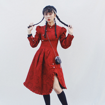Huang Niuniu's original self-made "Zhuang Zhou Meng Butterfly" retro red and black butterfly jacquard fashionable cheongsam dress