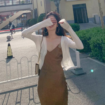 Sunscreen thin shirt outside air conditioning shirt Ice silk v-neck pure wind white knitted cardigan womens top thin jacket summer