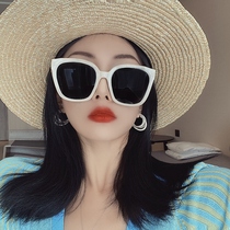 2022 new Korean version Advanced sensation ins white polarized ink mirror female tennis red glasses large face with small sunglasses