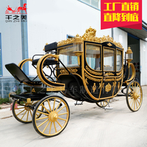 Deposit European luxury royal carriage Black gold horse-drawn section scenic spot sightseeing photography props Commercial activity display