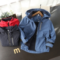 Boys autumn and winter clothes 2021 new childrens windproof waterproof Tong outdoor casual thin velvet hooded jacket