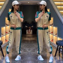 Sports Suit Suit Women 2022 Spring Summer Fashion Round Collar Short Sleeves Stick Mark Cardiovert Jacket Fried Street Casual