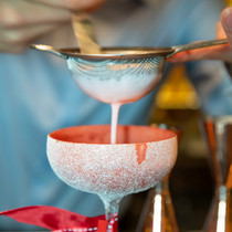 Stainless steel double-layer filter for bartending Special triangle bartending milk tea filter spoon ice filter decorative sprinkler net