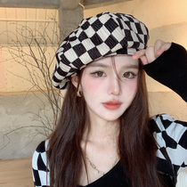 Japanese chessboard plaid beret female spring and autumn Joker cloud hat big head fence red painter hat autumn and winter