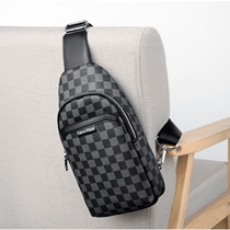 Hong Kong Chauding Mens Growl Chest Bag 100 lap Single Shoulder Oblique Satchel Fashion Casual Bull Leather Chest Front Small Backpack