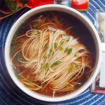 Su-style red soup noodles Kunshan Olympic stove noodles 6 people with noodles and materials independent split noodles semi-dry noodles