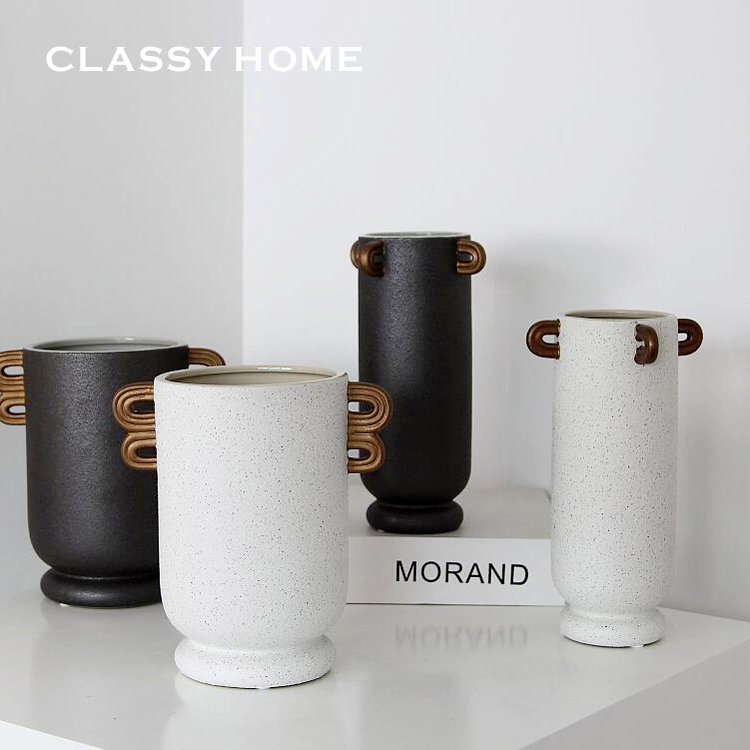 Nordic modern luxury simple black and white matte ceramic vase vase ornaments living room model room soft decoration