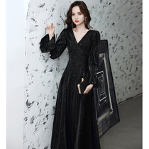 Black evening dress autumn and winter velvet long banquet temperament self-cultivation host annual meeting party long sleeve high texture