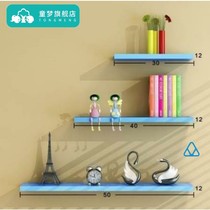 The wall shelf is decorated with provincial space decoration frame.