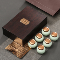 High-grade small can tea packaging box empty box red and green Golden Junmei general ceramic alloy Tea Can wooden box can be customized