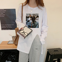 Counter clearance autumn stacked wear inside base shirt female cotton long loose white T-shirt long sleeve split top