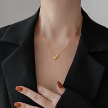 Hong Kong (designer) RVY 2021 New light luxury niche sense advanced sense V-shaped female necklace simple summer