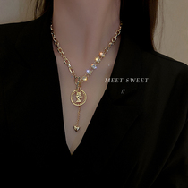 Retro portrait love pendant necklace light luxury niche design high sense choker ins cold style accessories female