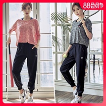 2021 new summer gym sports suit female net red loose yoga suit mid-sleeve three-piece running quick-drying