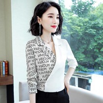 Shirt autumn new long sleeve Hong Kong style shirt female retro Hong Kong flavor Korean top design sense niche V collar