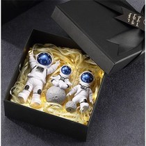 Astronaut pendulum small astronaut model car modern home living room desktop car decoration birthday gift