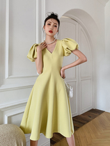 2021 new French long dress high sense temperament slim retro skirt bubble sleeve V-neck dress female summer