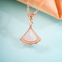 18K rose gold diamond necklace Fan-shaped small skirt White fritillary pendant womens custom platinum real diamond clavicle chain