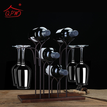 Household solid wood red wine rack ornaments creative goblet shelf hanging upside down European red wine cup holder grape decoration