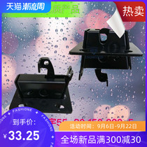 Excavator accessories positioning lock Komatsu Shengang Doosan Daewoo 55 Hyundai 60-7 200-5-6-7 door lock reverse buckle lock