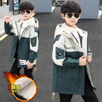 Foreign style 2021 plus velvet boy coat handsome big boy tide autumn winter clothes new boy windbreaker Korean version of children thickening