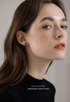 G S AMBER TEARS 2023 NEW RETRO NATURAL STONE EARRINGS FEMALE SMALL CROWDDESIGN BAROQUE WIND EARRINGS