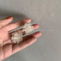 Korean flower earrings petal super fairy earrings simple cold wind 2021 new trend niche design sense high-end