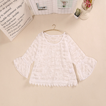 Swimsuit womens blouse can be in the water to show thin beach blouse Crochet bikini pullover hollow lace sunscreen horn sleeves