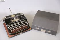 40 s German Erika Model 8 antique mechanical typewriter function intact cultural collection