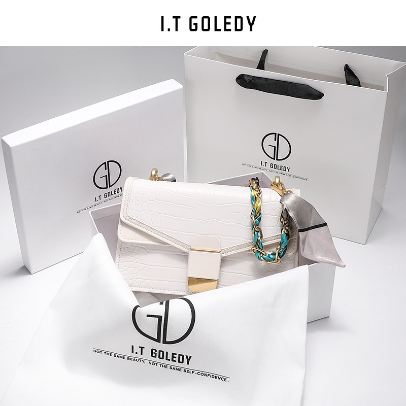 Hong Kong ITGDLEDY leather small crowdsourced womens bag 2021 new fashion summer high-quality slant chain bag