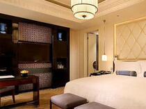 Shanghai Peninsula Hotel Deluxe Room