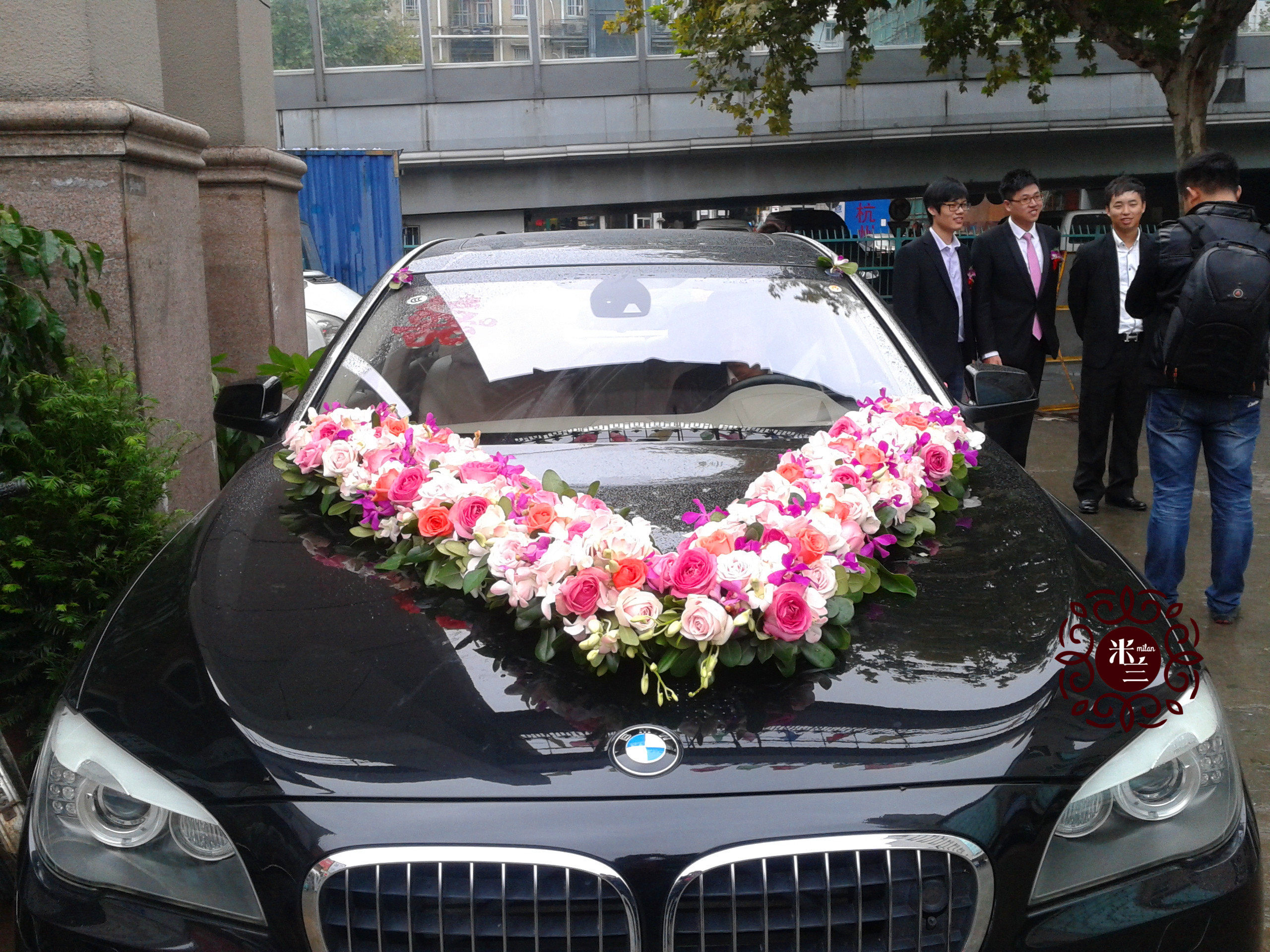 v 字型婚车花车装饰布置杭州萧山下城区上城区鲜花婚庆一条龙服务