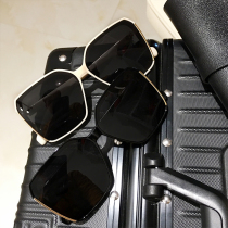 ins polarized anti ultraviolet sun glasses female 2020 New Tide Korean version of shaking sound Net red street photo UV400 sunglasses