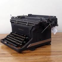 Western Antiques Andrew Underwood Mechanical English Typewriter Cafe B & B Guest House ornaments OK