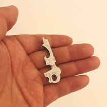 Multifunctional combination tool small pendant screwdriver portable express unboxed mini keychain screwdriver tweezers
