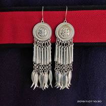 Yi womens clothing Yi handmade imitation silver copper earrings
