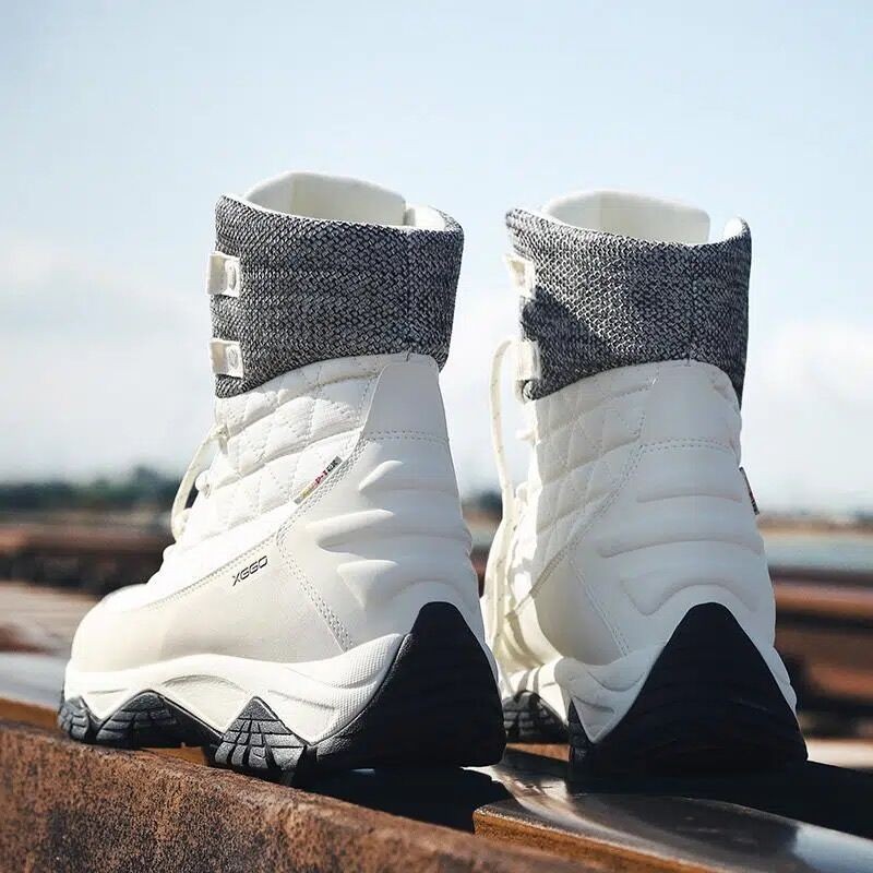本物のカナダの女性用スノーブーツ 2023 新しい冬ベルベット肥厚暖かい厚底綿靴マイナス 40 度