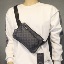 Hong Kong duty-free Japanese and Korean mens chest bag casual Lingge messenger bag Fashion plaid waist bag Youth mobile phone bag