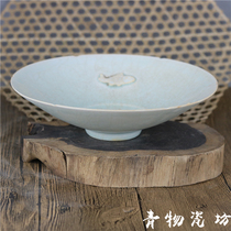 Song Dynasty unearthed Hutian Kiln Shadow Green Open Glaze Carp Fighting Bowl Antique Old Goods Antique Collection