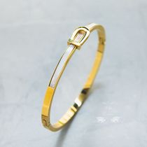 Lucky horseshoe buckle electroplating 18K real gold natural Fritillaria titanium steel bracelet big name design simple fashion style female