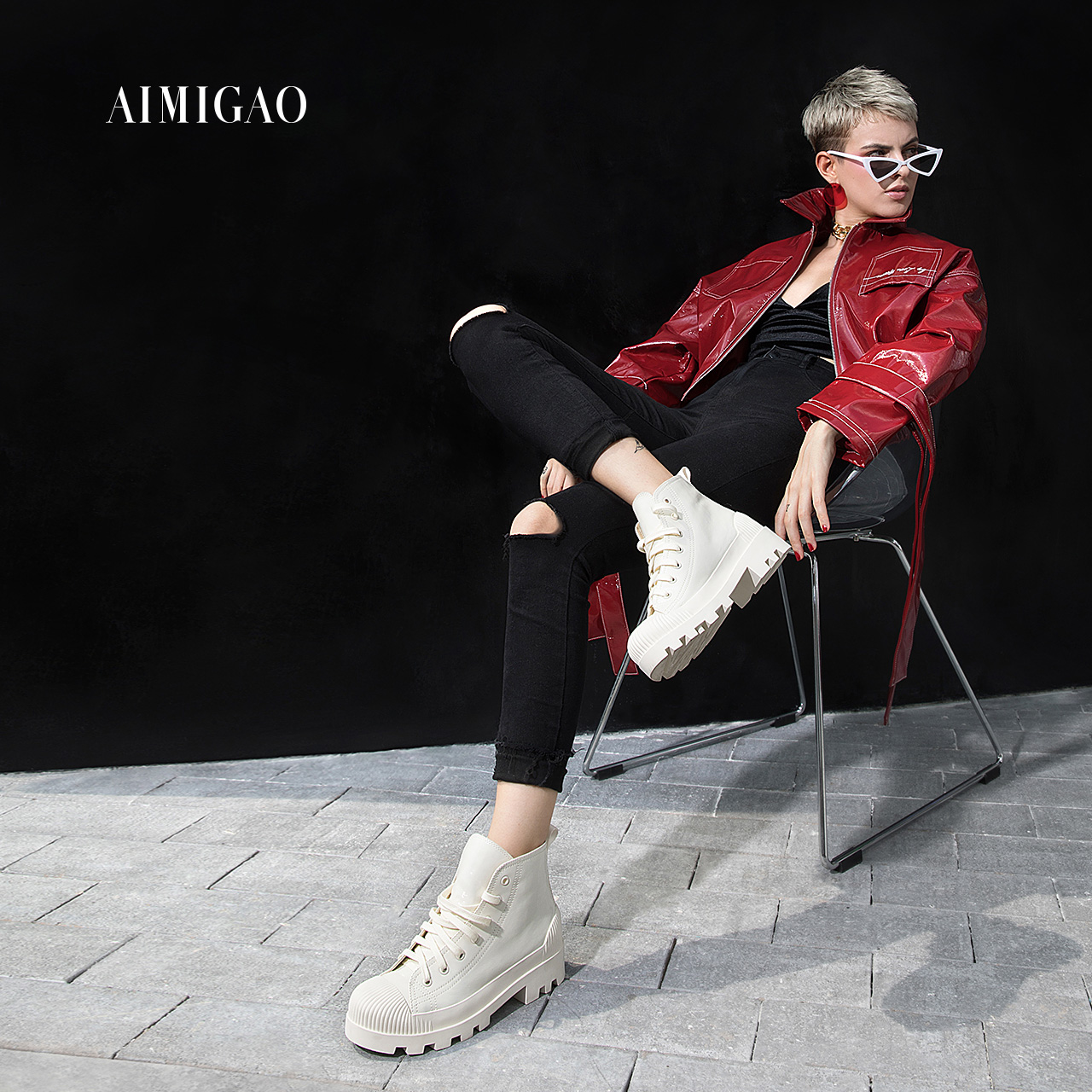 Amy's Shell Head Martin Boots in Autumn and Winter High Band Fashion Street Shoes with Thick Bottom Laces