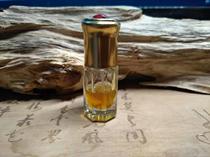 High-end natural supercritical agarwood essential oil Xiangyou customized fire eye flakes with green cinnamon taste cool and sweet