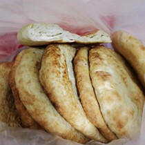 Lingbao snacks stone buns 10 now do Collection send 5 Lingbao biscuits