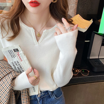White Needle Weaves Women V Collar Bottom Jersey 2022 Spring New Body Sweaters Hitch Black Thin blouses