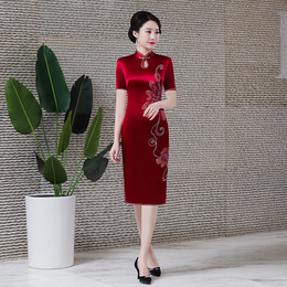 2022 Summer new acetate Satin Middle-aged Mother Qipao Woman High-end Comeback Mother-in-law Toast Gown Dress Red